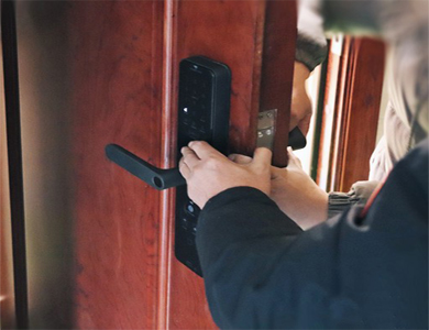 红河24小时上门开锁公司
